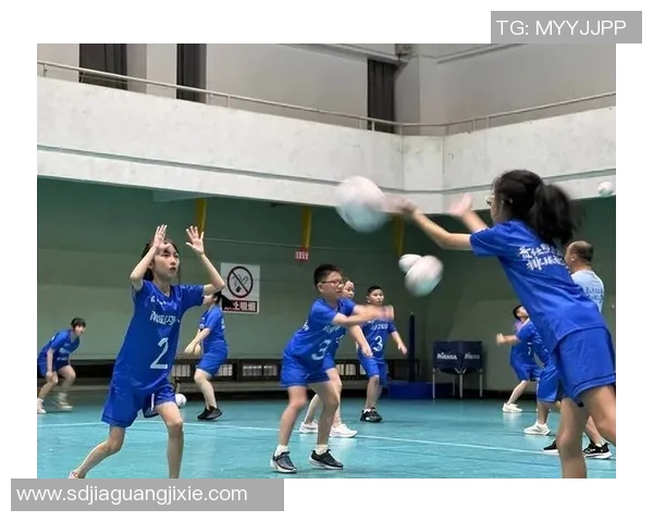 从零起步掌握排球灵活性技巧全方位指南与训练方法分享